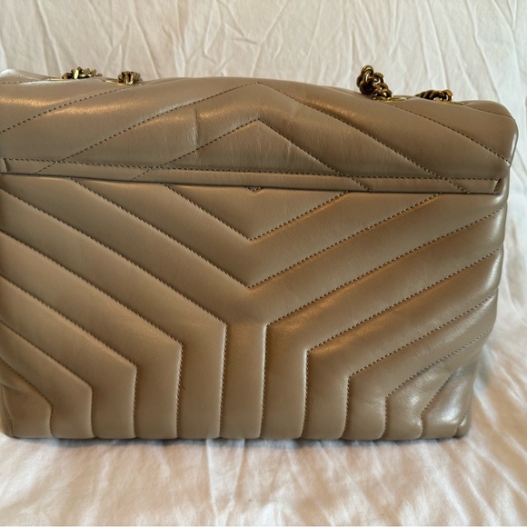 Saint Laurent Medium Loulou bag in good condition - Picture 6 of 6